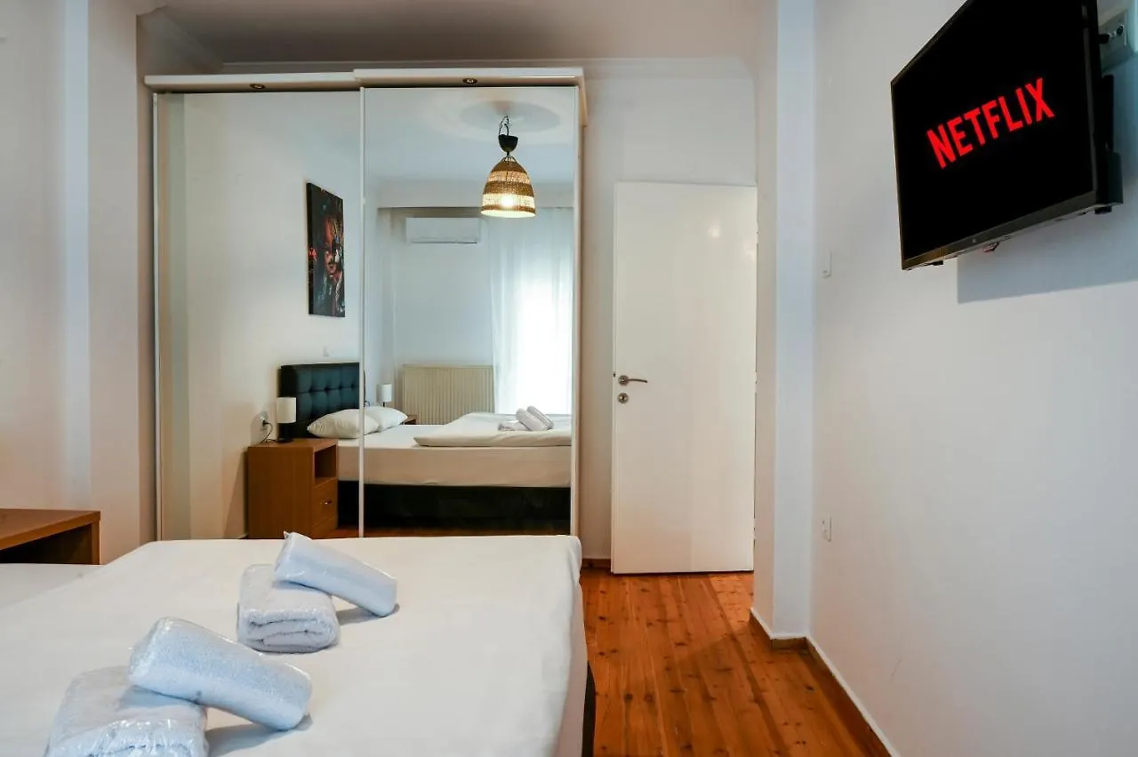 Thessaloniki Center Deluxe Apartment