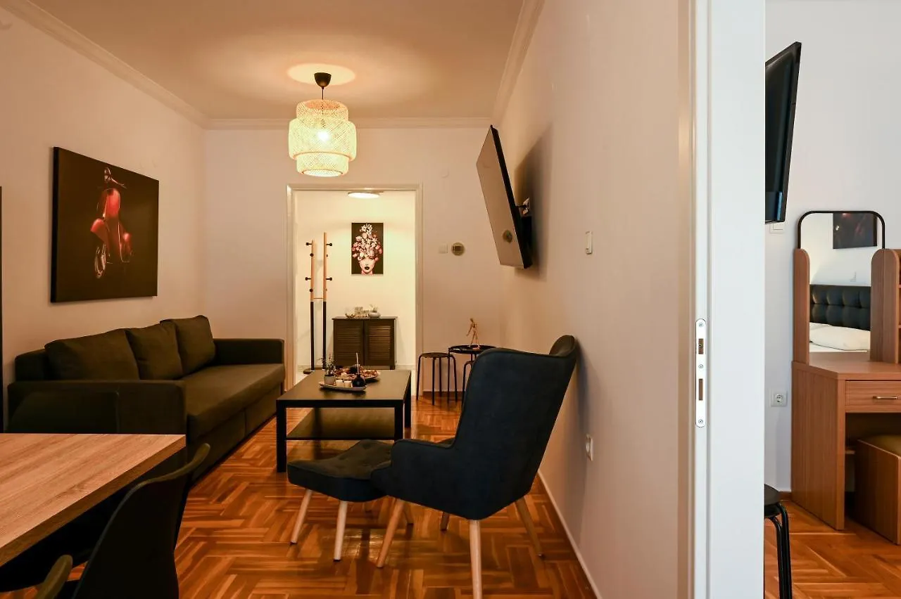 Thessaloniki Center Deluxe Apartment